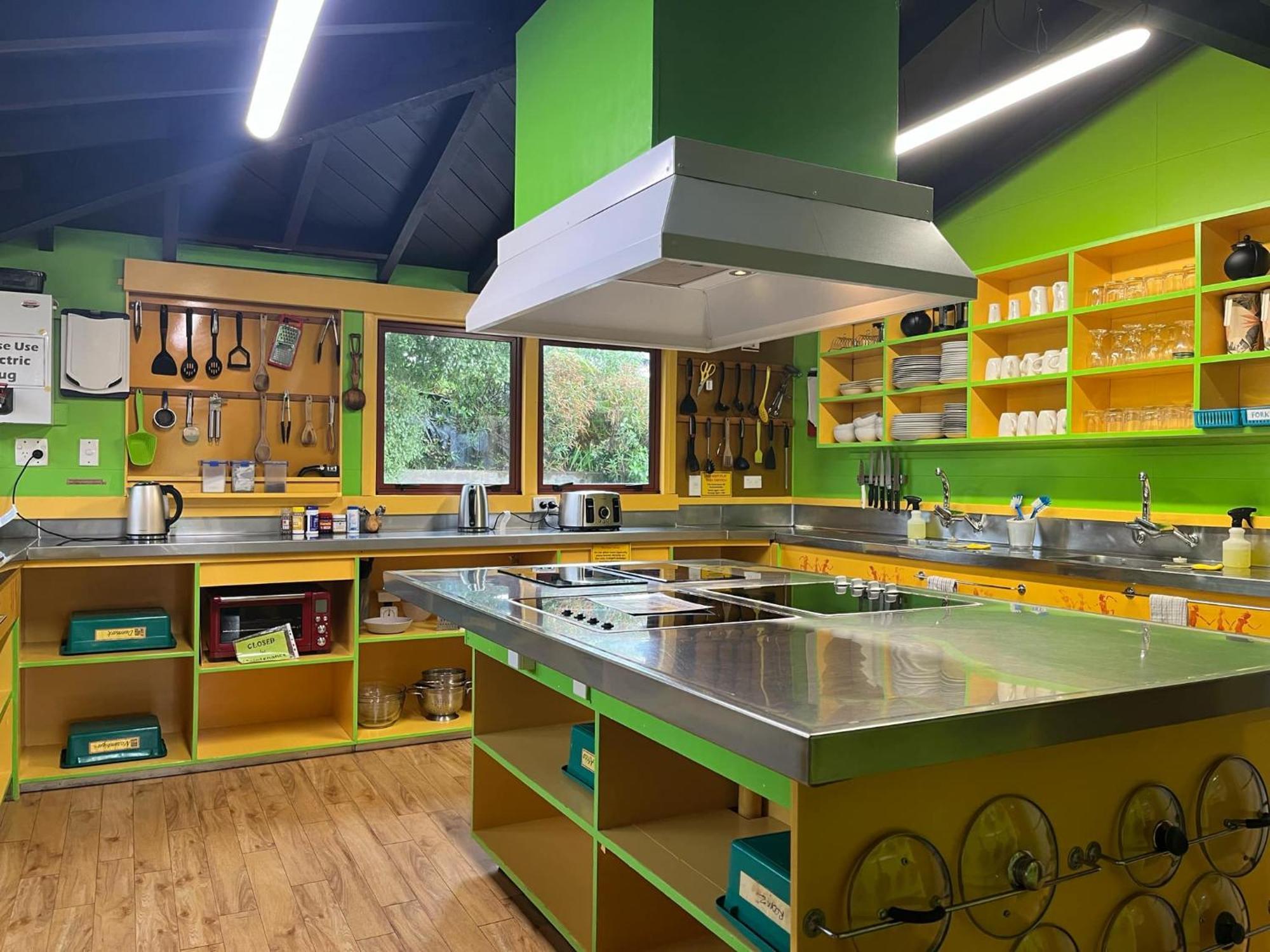 Global Village Travellers Lodge Greymouth Exteriér fotografie The kitchen at the River Cottage Cookery School